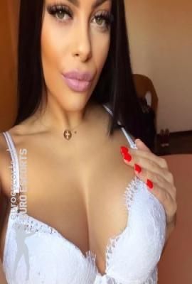 Dia  Escort Eindhoven